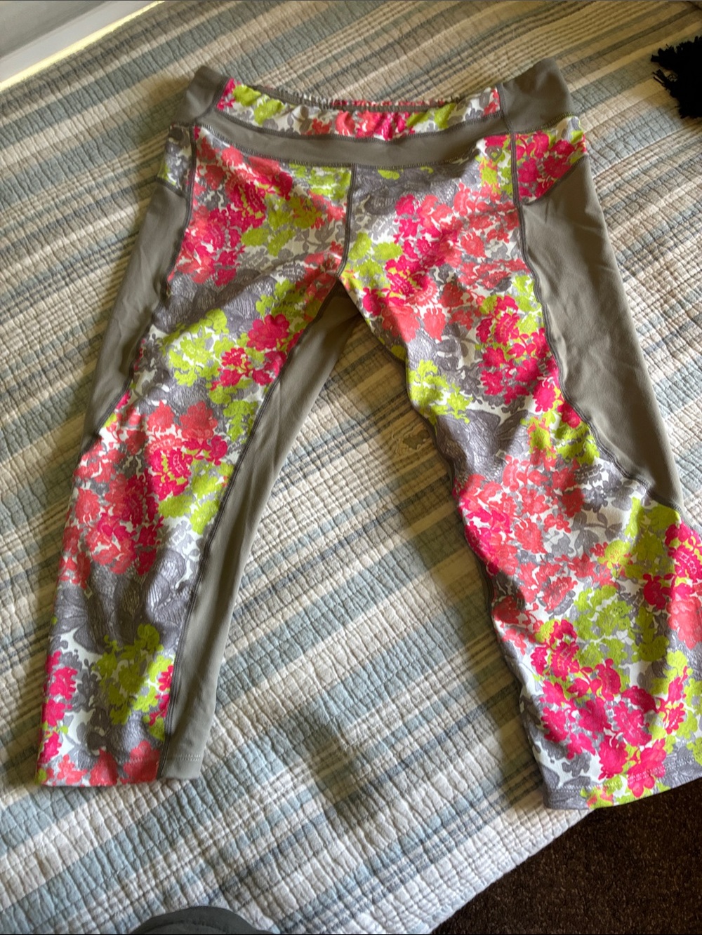 Women’s Floral Active Capri Leggings - Gray, Pink & Lime